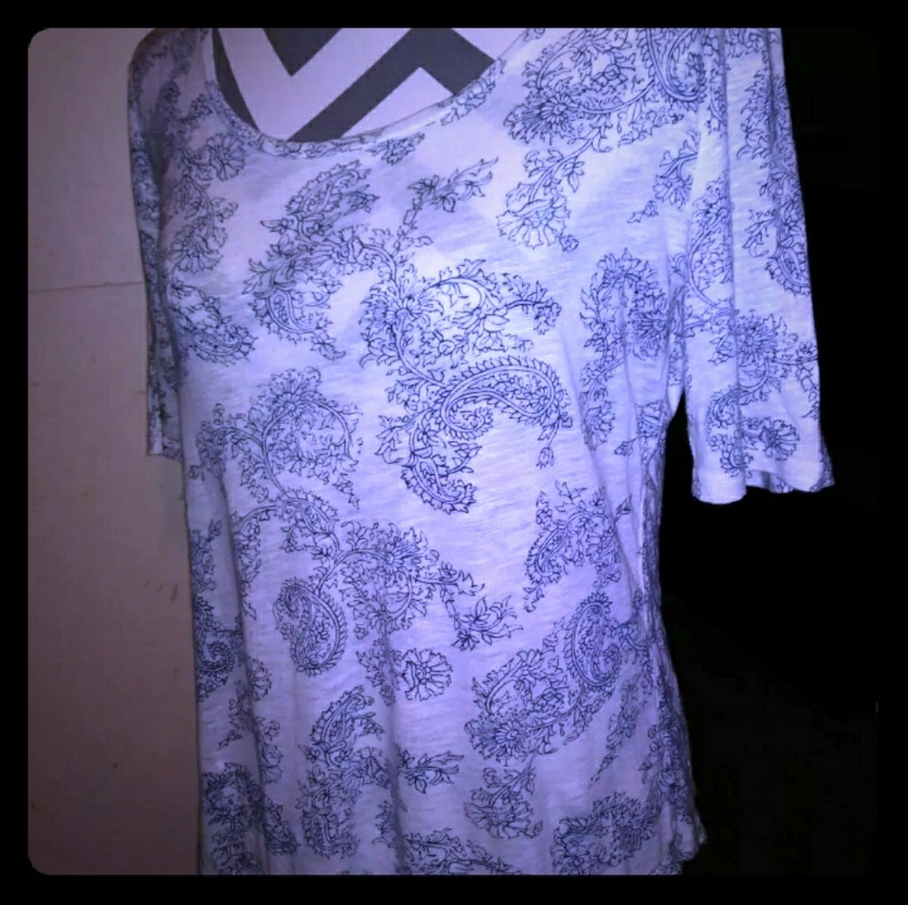 Ann Taylor pretty paisley top